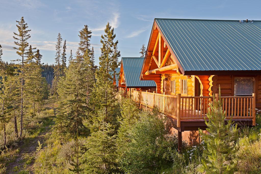 Lac Le Jeune Wilderness Resort 캠룹스 외부 사진