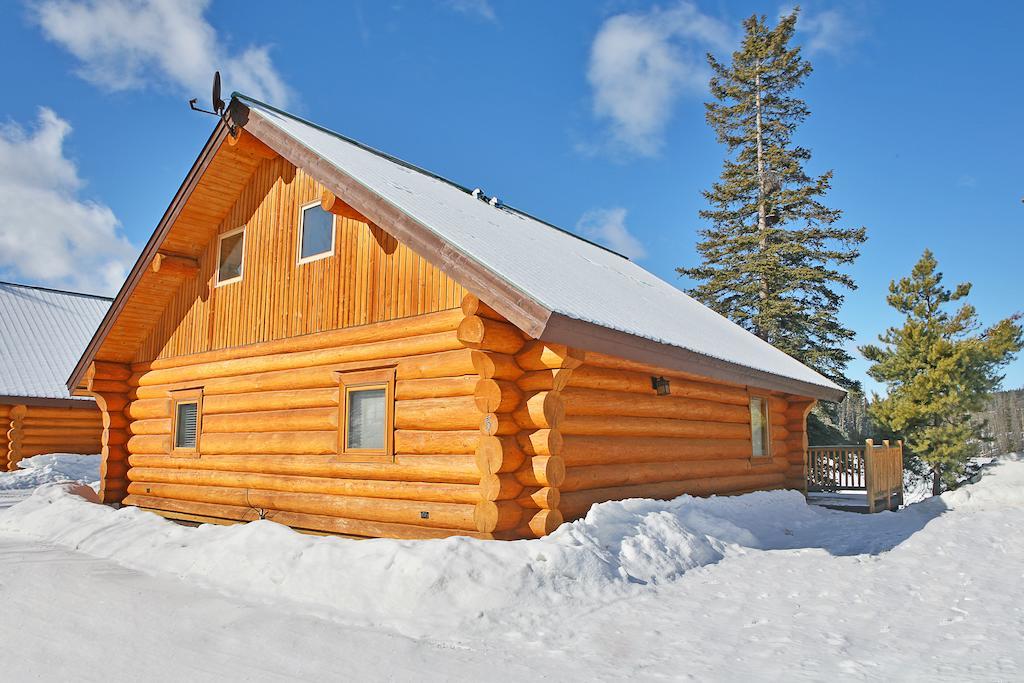 Lac Le Jeune Wilderness Resort 캠룹스 외부 사진
